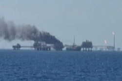 Fire erupts at Pemex platform in Gulf of Mexico, injuring 5