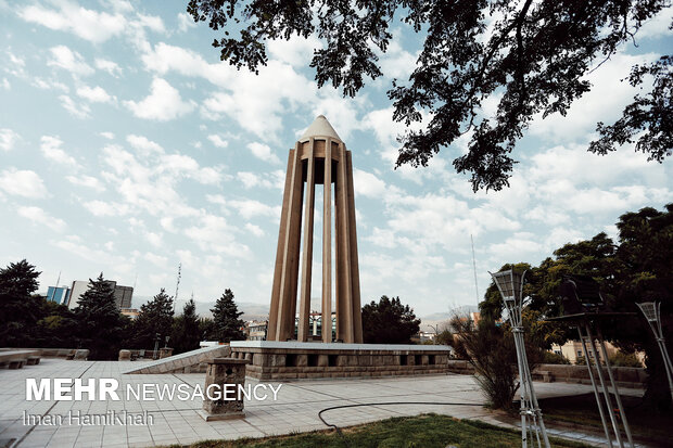 مراسم بزرگداشت ابوعلی سینا و‌ روز پزشک در همدان