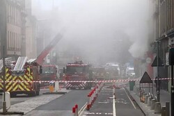 Widespread fire sweeps through Edinburgh, Scotland