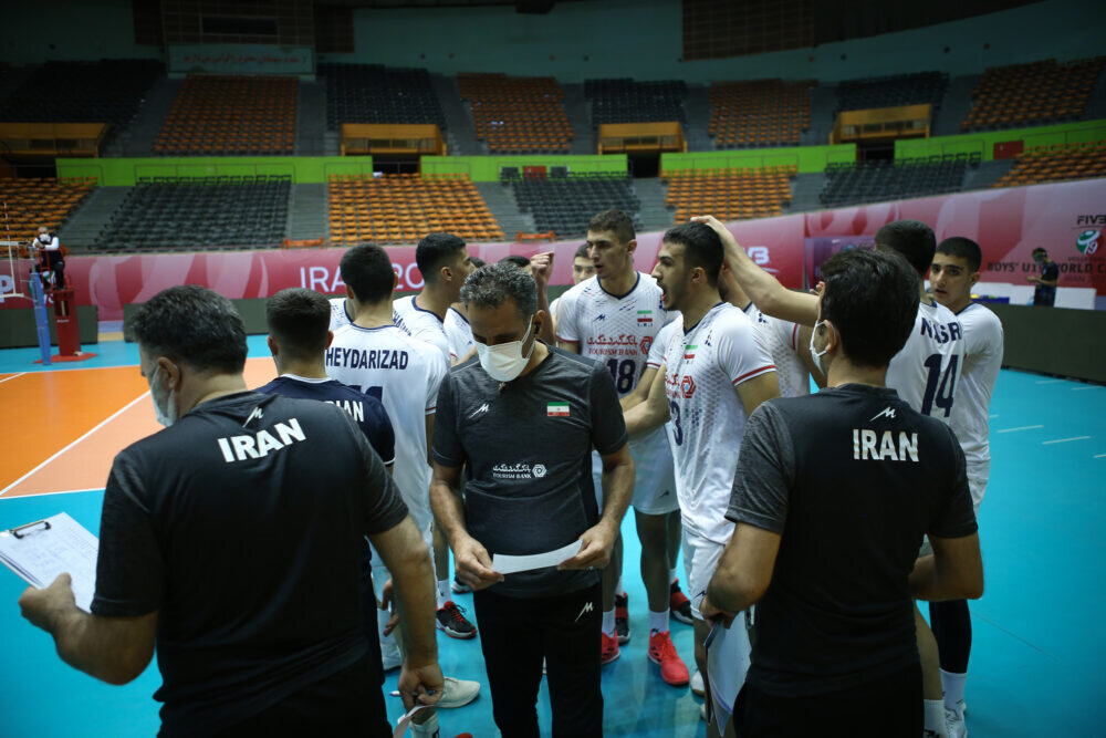 آغاز رقابت والیبالیست‌های نوجوانان ایران/ هند حریف نخست