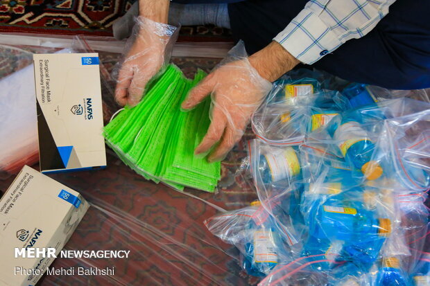 دانشجویان خراسان شمالی هزار بسته بهداشتی توزیع کردند
