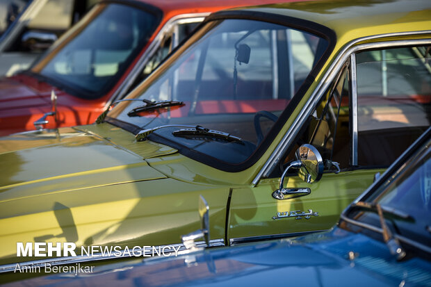 Classic and historical cars in Shiraz
