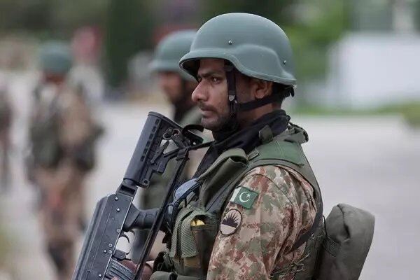 Two Pakistani soldiers killed on border with Afghanistan