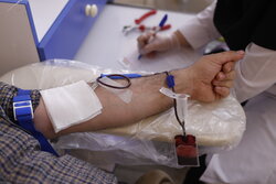 مبتلایان به کرونا ۲۸ روز بعد از بهبودی می‌توانند خون اهدا کنند