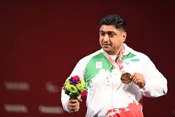 Iran’s powerlifter wins bronze in 2020 Paralympics