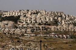 Zionist regime expanding settlements in West Bank