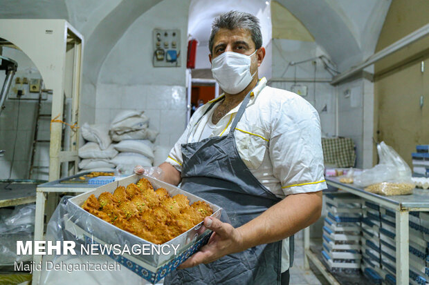 Traditional ‘Yazdi’ Cake Workshop
