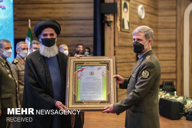 Introducing ceremony of new Iranian Defense Minister