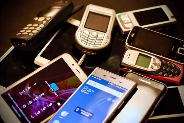 کشف ۴۶ گوشی هوشمند سرقتی در حوزه مرزی تایباد