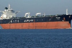 ایرانی تیل بردار کشتی لبنان کے لئے ایندھن لیکر شام کے سمندر میں داخل ہو گئی