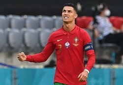 Ronaldo isyan etti: "Neden ben?"