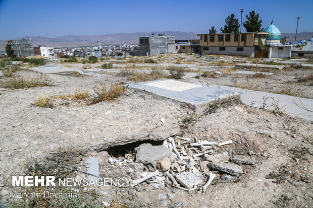 مردگان خانه خراب