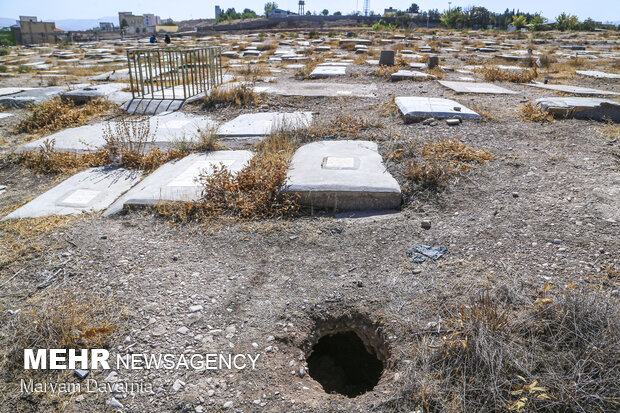 مردگان خانه خراب