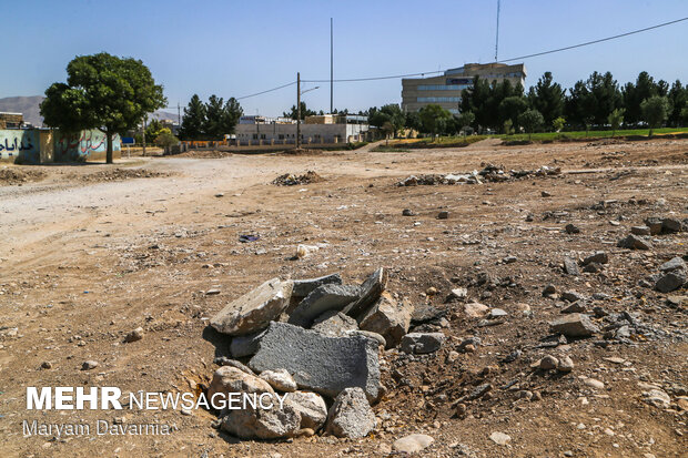 مردگان خانه خراب