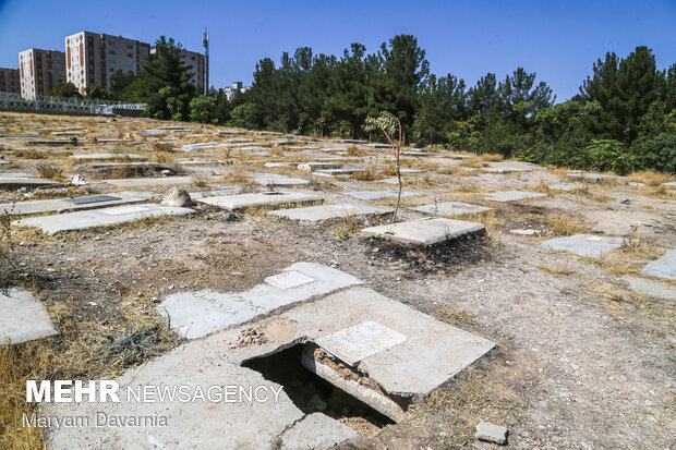 مردگان خانه خراب