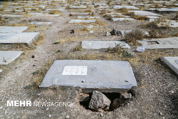 مردگان خانه خراب