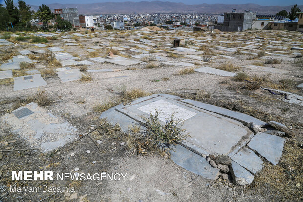 مردگان خانه خراب