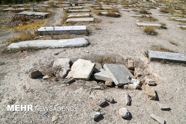 مردگان خانه خراب