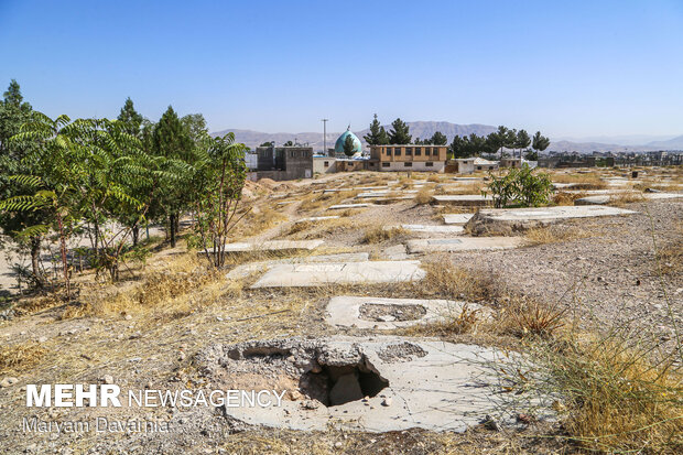 مردگان خانه خراب