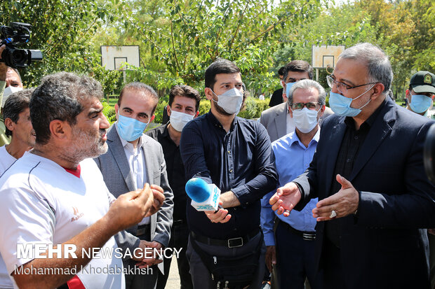 Tehran mayor opens vaccination center of Goftegoo Park
