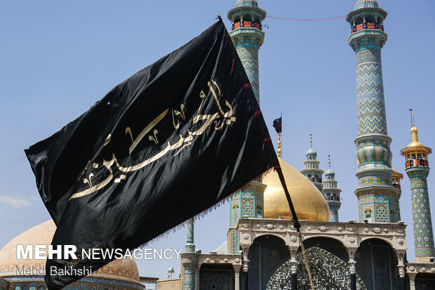 People in Qom hold mourning ceremony of fourth Shia Imam
