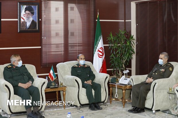 لقاء قادة الحرس الثوري مع وزير الدفاع