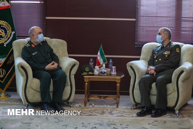 IRGC commanders meeting with new defense minister