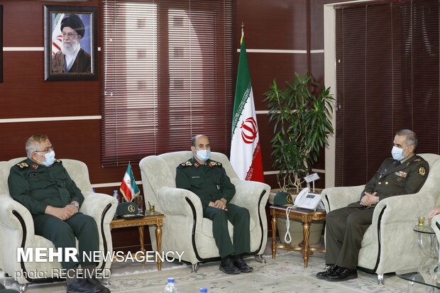 IRGC commanders meeting with new defense minister