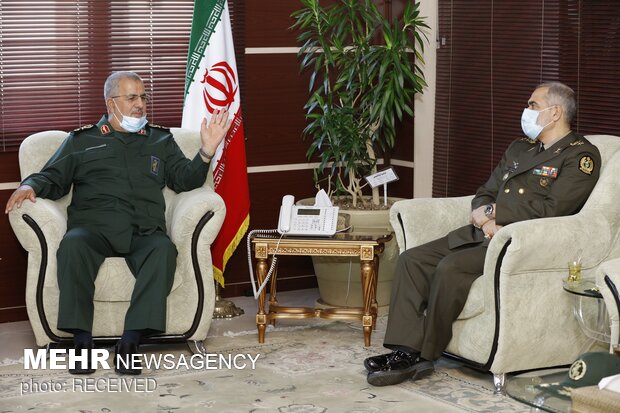 IRGC commanders meeting with new defense minister