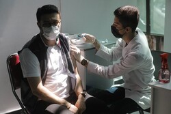 ۹۲۵ هزار و ۴۳۹ دز واکسن کرونا در آذربایجان غربی تزریق شد
