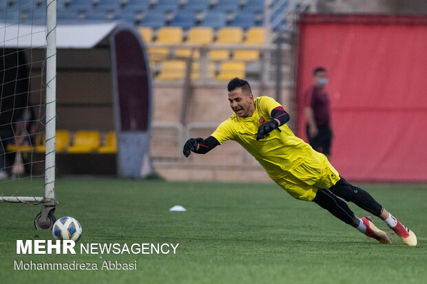 حامد لک دروازبان تیم فوتبال پرسپولیس تهران 