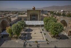 VIDEO: Historical Imam Khomeini Mosque in Borujerd