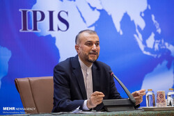 اختيار "شيخ الإسلامي" رئيسا لمركز الدراسات السياسية والدولية بالخارجية