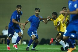 پیروزی تیم فوتبال استقلال برابر تیم ناشناس امارات