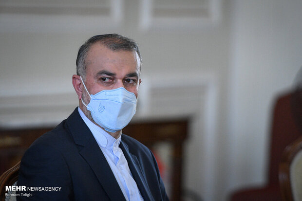 Dışişleri Bakanı Emir Abdullahiyan, Azerbaycan'a gitti