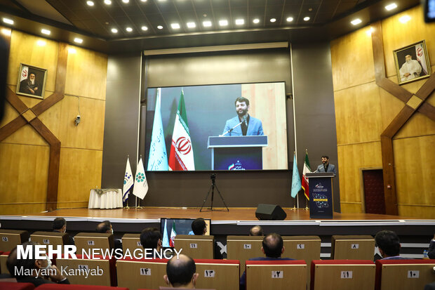 سخنرانی حجت اله عبدالملکی وزیر تعاون، کار و رفاه اجتماعی در مراسم تقدیر از تعاونی های برتر ملی