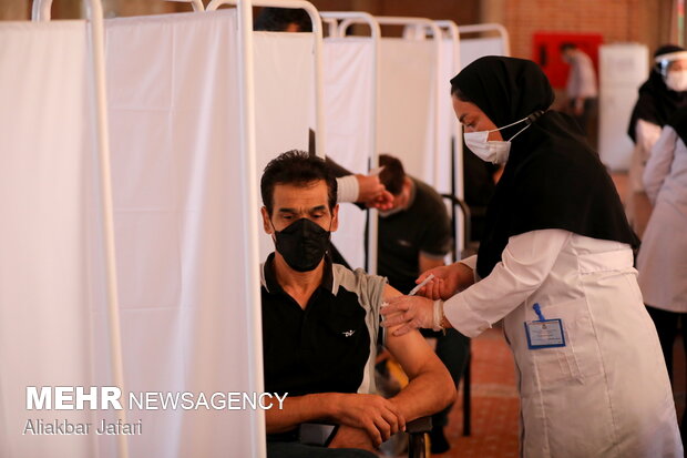  ۵۶ درصد مردم آذربایجان‌شرقی علیه کرونا واکسینه شدند