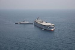 İran savaş gemileri ABD'yi rahatsız etti
