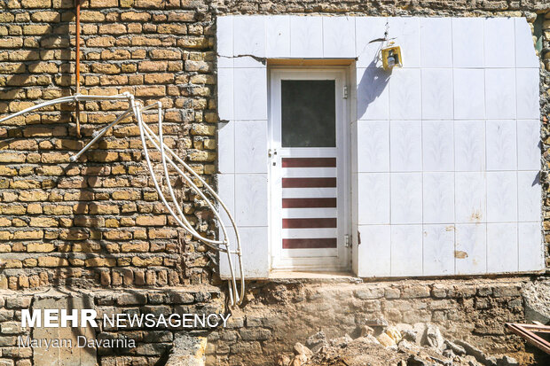 اردوی جهادی دانشجویان خراسان شمالی درمناطق زلزله زده گرمه و جاجرم
