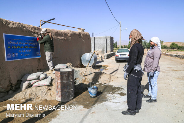 اردوی جهادی دانشجویان خراسان شمالی درمناطق زلزله زده گرمه و جاجرم
