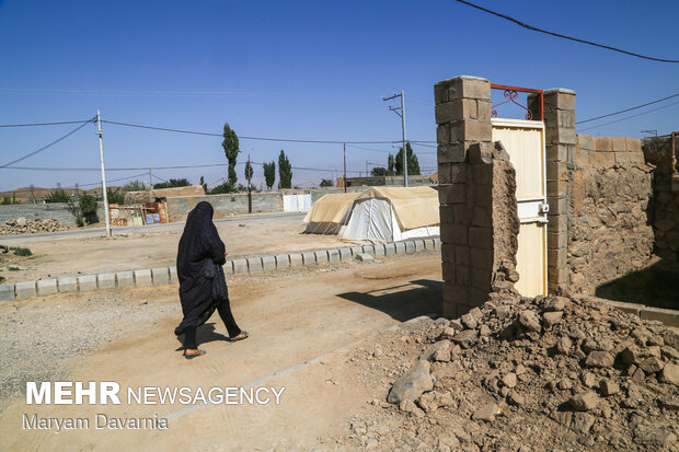 اردوی جهادی دانشجویان خراسان شمالی درمناطق زلزله زده گرمه و جاجرم
