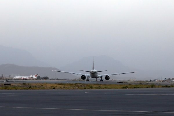 اولین هواپیمای تجاری پاکستان در فرودگاه کابل فرود آمد
