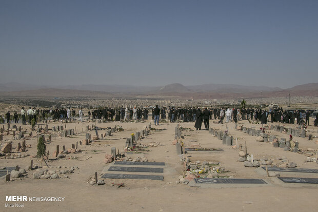 روزهای تلخ وادی رحمت تبریز در خاکسپاری متوفیان کرونایی
