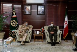 العميد أشتياني يؤكد على التعاون بين وزارة الدفاع ومنظمة الدفاع المدني لمواجهة التهديدات