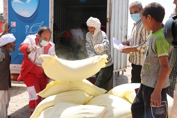 ۲۰ تن آرد در روستاهای محروم درمیان توزیع شد