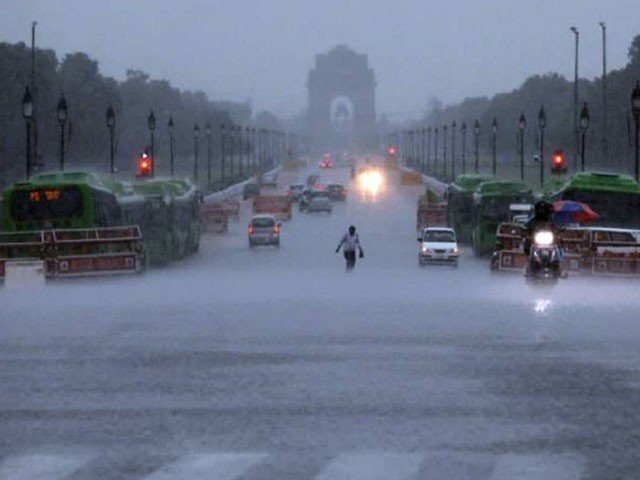 دہلی میں موسلا دھار بارش نے 46 برسوں کا ریکارڈ توڑ دیا