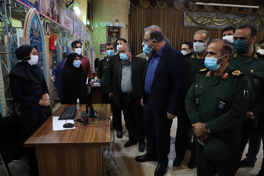 همکاری چشمگیری نیروهای بسیجی و کادر درمان در بحث واکسیناسیون فارس