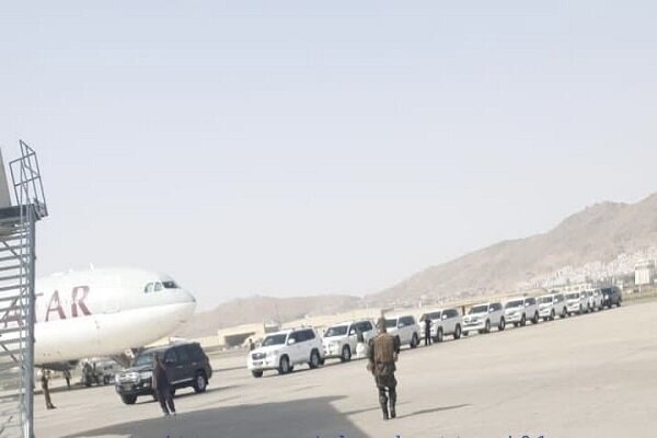 وزیر خارجه قطر به کابل سفر کرد/ دیدار با ملا محمد حسن آخوند