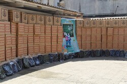 اهدای ۷۳۴ بسته تحصیلی به دانش آموزان کم بضاعت گیلان