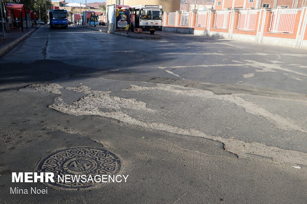 حرکت لاک پشتی آسفالت ریزی در تبریز/ بیشتر پروژهها به خواب رفت